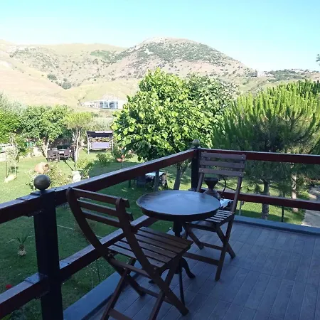فندق مبيت وإفطار Petit Jardin Butik Otel تْشاناكالي