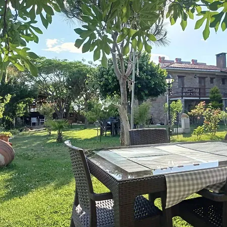 Petit Jardin Butik Otel * Κανακάλε